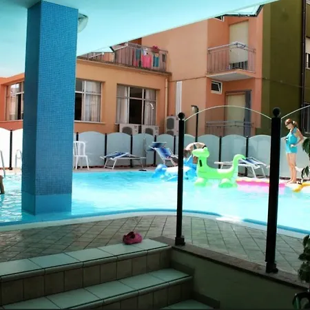 Handy Sea Отель