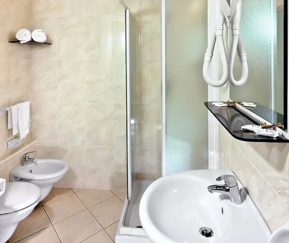 Ξενοδοχείο Handy Sea 3*